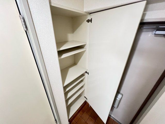 収納