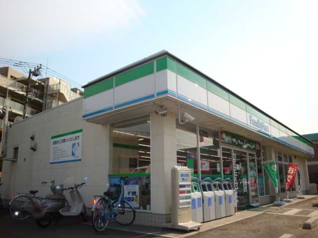 近くに施設あり