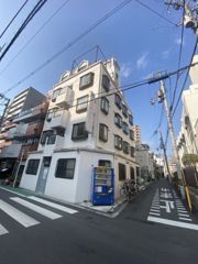 菅栄町レディースマンションの外観画像