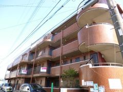 五月ハイツの外観画像