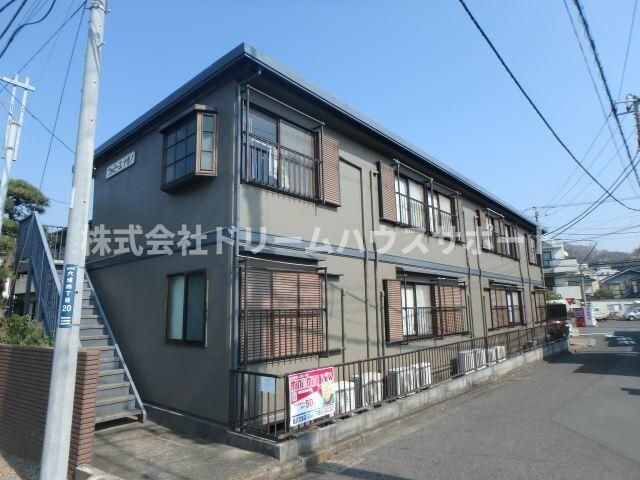 ファミーユナガノの外観画像