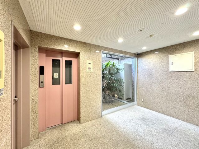 ロビー