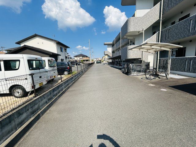 近くに施設あり
