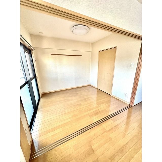 ベッドルーム