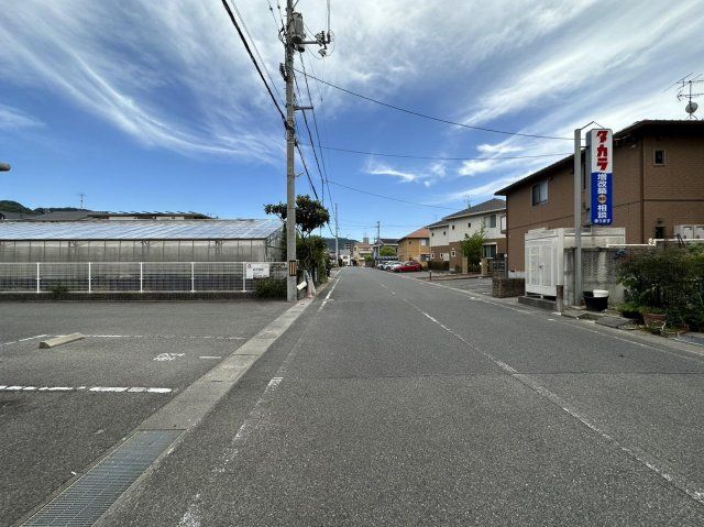 近くに施設あり