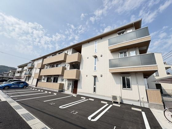 エレガンス パレスの外観画像