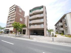 グランドテラスひびきのの外観画像