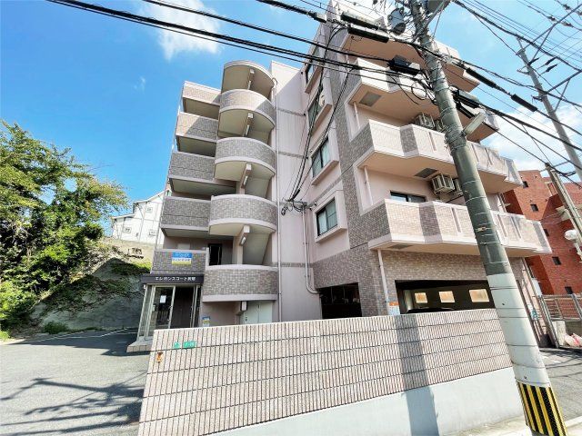 エレガンスコート折尾の外観画像