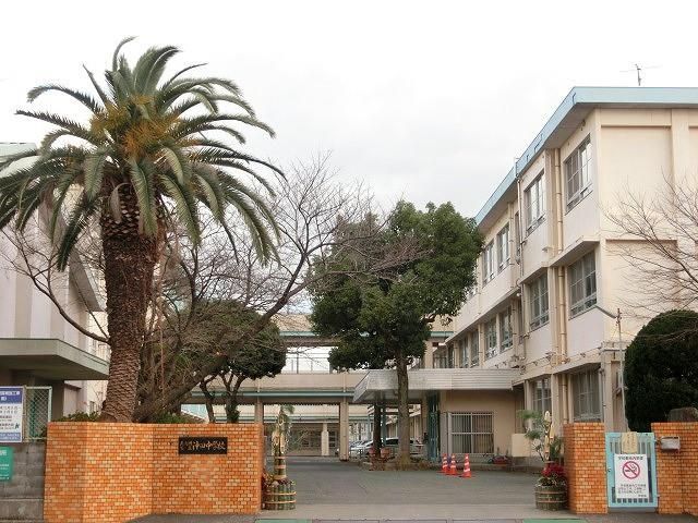 沖田中学校(320m)