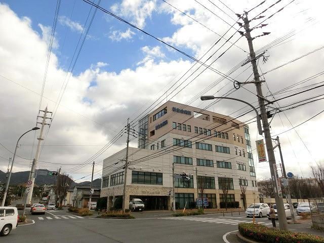 新生会病院(300m)