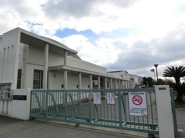 大原小学校(640m)
