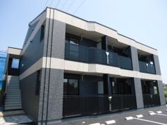 ライラックアイズの外観画像