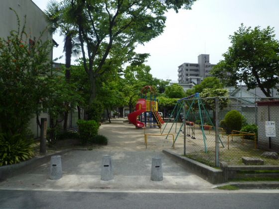 近くに施設あり