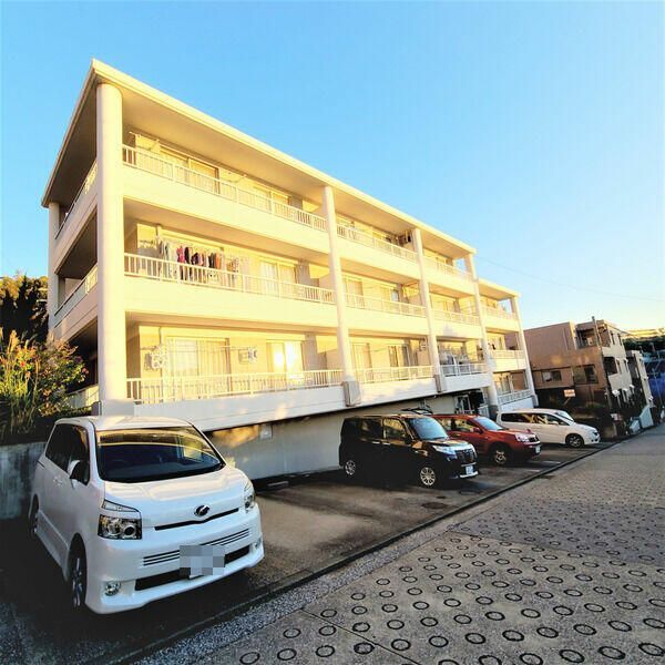 クレストヒルズの外観画像