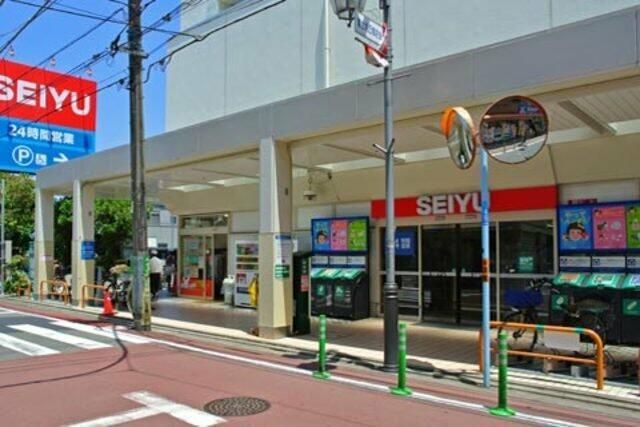 近くに施設あり