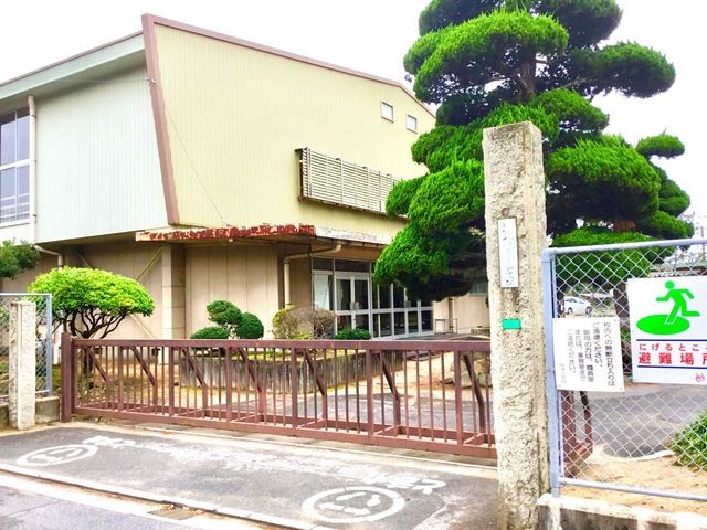近くに施設あり