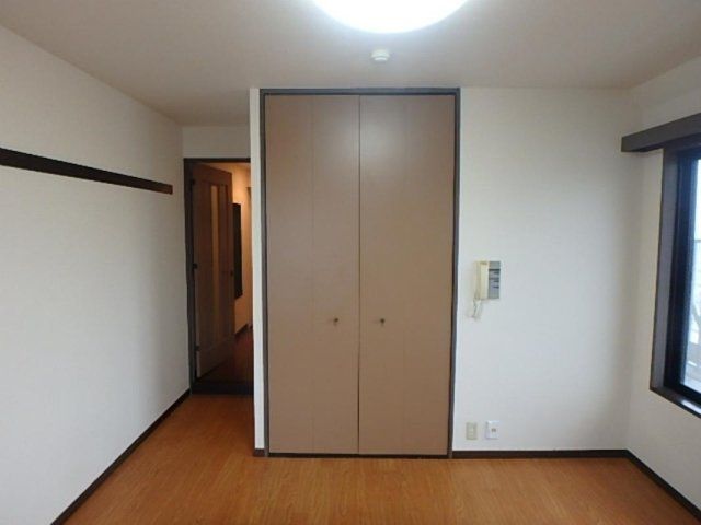 ベッドルーム