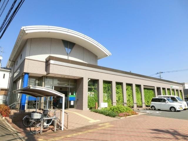 福岡ひびき信用金庫(1300m)