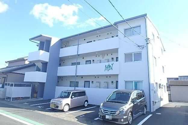 マンションハイウッズの外観画像