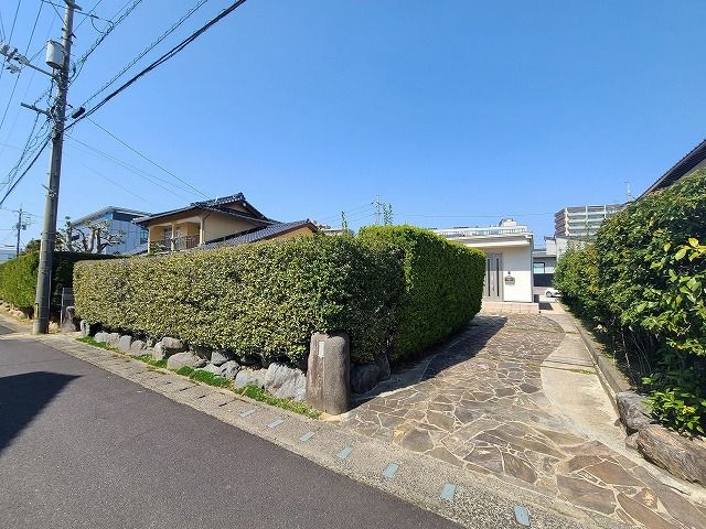 近くに施設あり