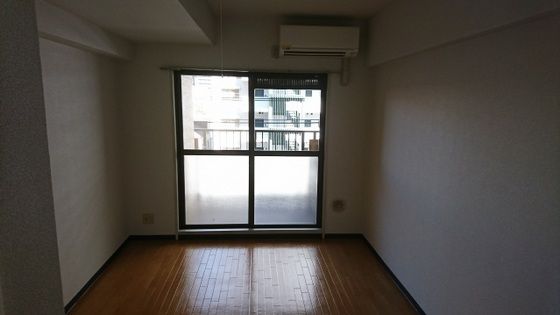 ベッドルーム