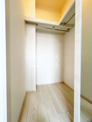 セブンイレブン若松白山店(700m)