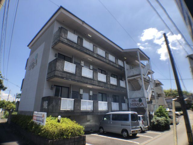 ラフォーレ平佐の外観画像