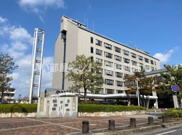 草津市役所(役所)まで450m