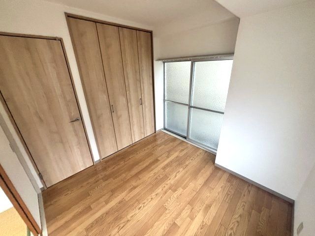 ベッドルーム