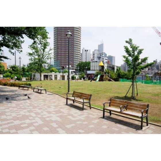近くに施設あり