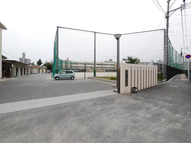 清水小学校(560m)