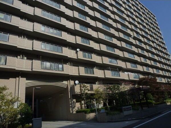 パークシティ三郷壱番館西棟の外観画像