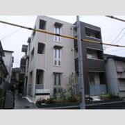 ピアレス綾羽の外観画像