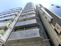 ララプレイス大阪城WESTENの外観画像