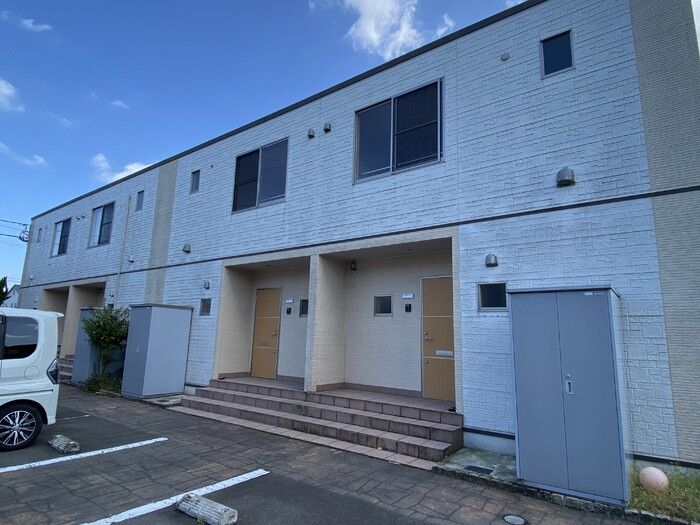 リースランドネオス春日弐番館 Cの外観画像