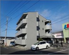 スリーサンズの外観画像