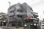 アルファークレストの外観