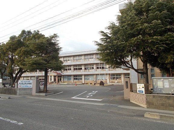 門川中学校まで500m