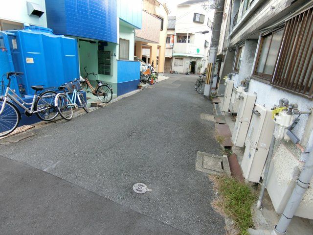 近くに施設あり