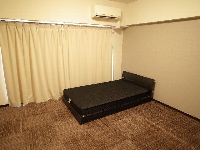 ベッドルーム
