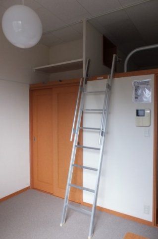 ベッドルーム