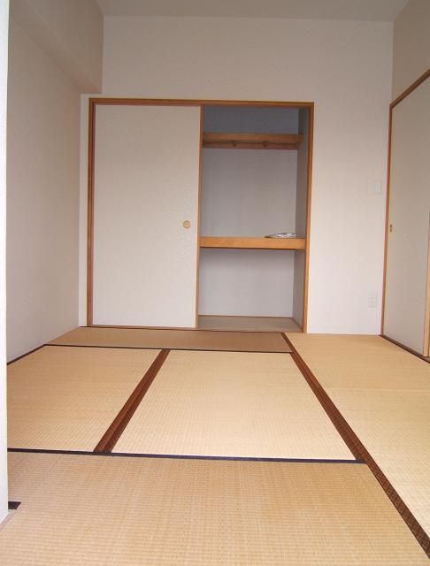 ベッドルーム