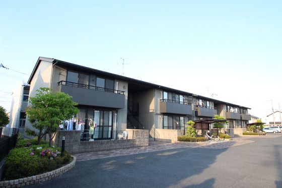 パインパレス Gの外観画像