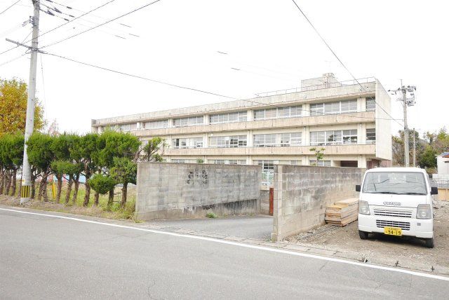 宮若東中学校(2900m)