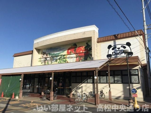 近くに施設あり