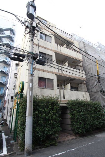 プレール・ドゥーク新宿曙橋の外観画像