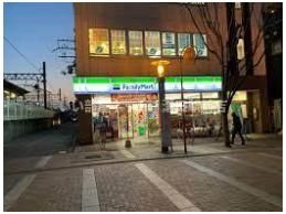 ファミリーマート南草津駅西口店(コンビニ)まで255m