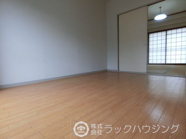 ベッドルーム