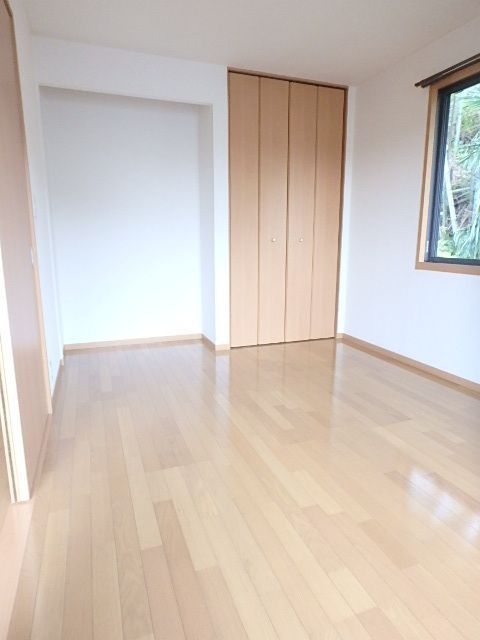 ベッドルーム
