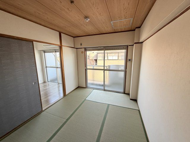 ベッドルーム